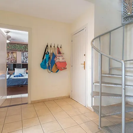 Penthouse Con Jacuzzi アパート *