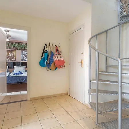 公寓 Penthouse Con Jacuzzi 科斯塔特吉塞