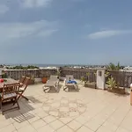 Penthouse Con Jacuzzi Appartamento *