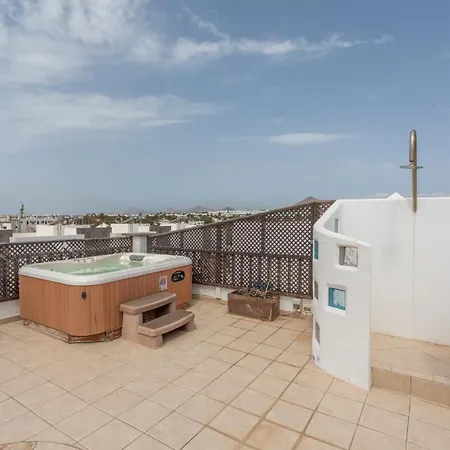 Διαμέρισμα Penthouse Con Jacuzzi Costa Teguise