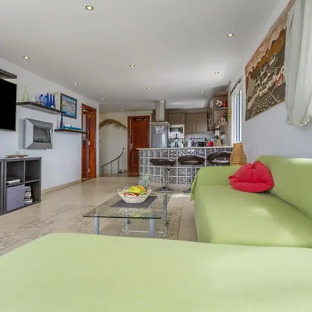 Penthouse Con Jacuzzi Διαμέρισμα *